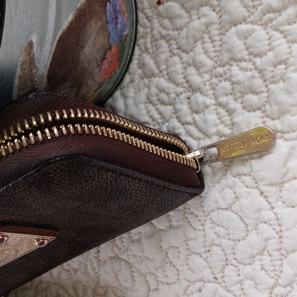MK SMALL COIN WRISTLET/WALLETT - Picture 3 of 9